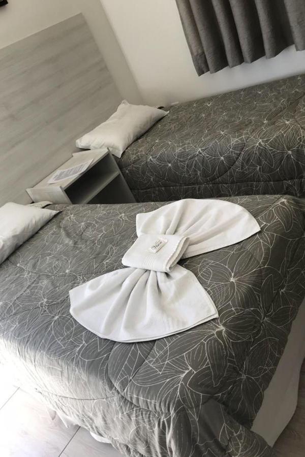 Hotel Vison Жарину Екстериор снимка